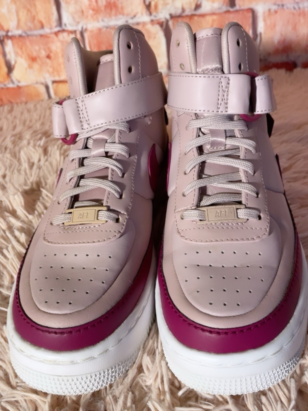Nike Air Force 1 Jester High XX
Plum Chalk True Berry (Women's)